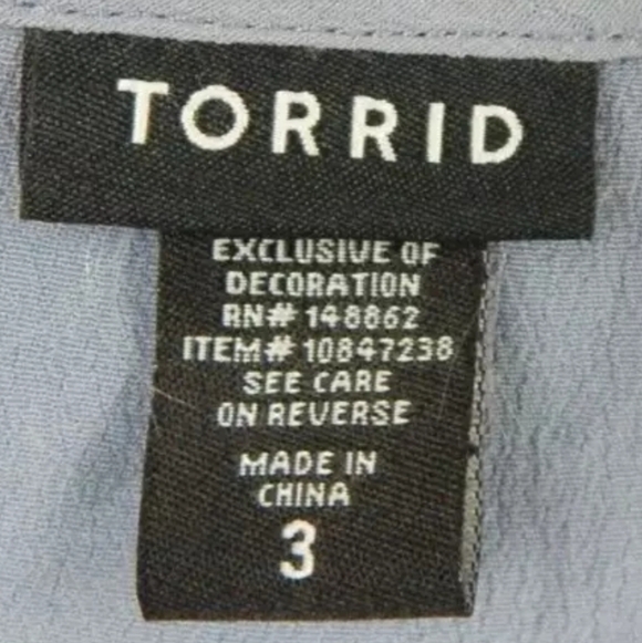 Torrid Floral Embroidered Cold Shoulder Lace Trim Top - Picture 4 of 4